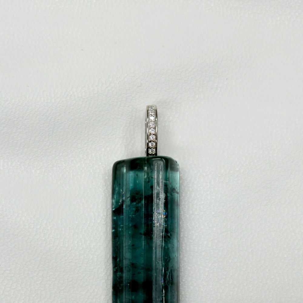 Turmalin, blau (Indigolith) Anhänger mit Kettenclipschlaufe